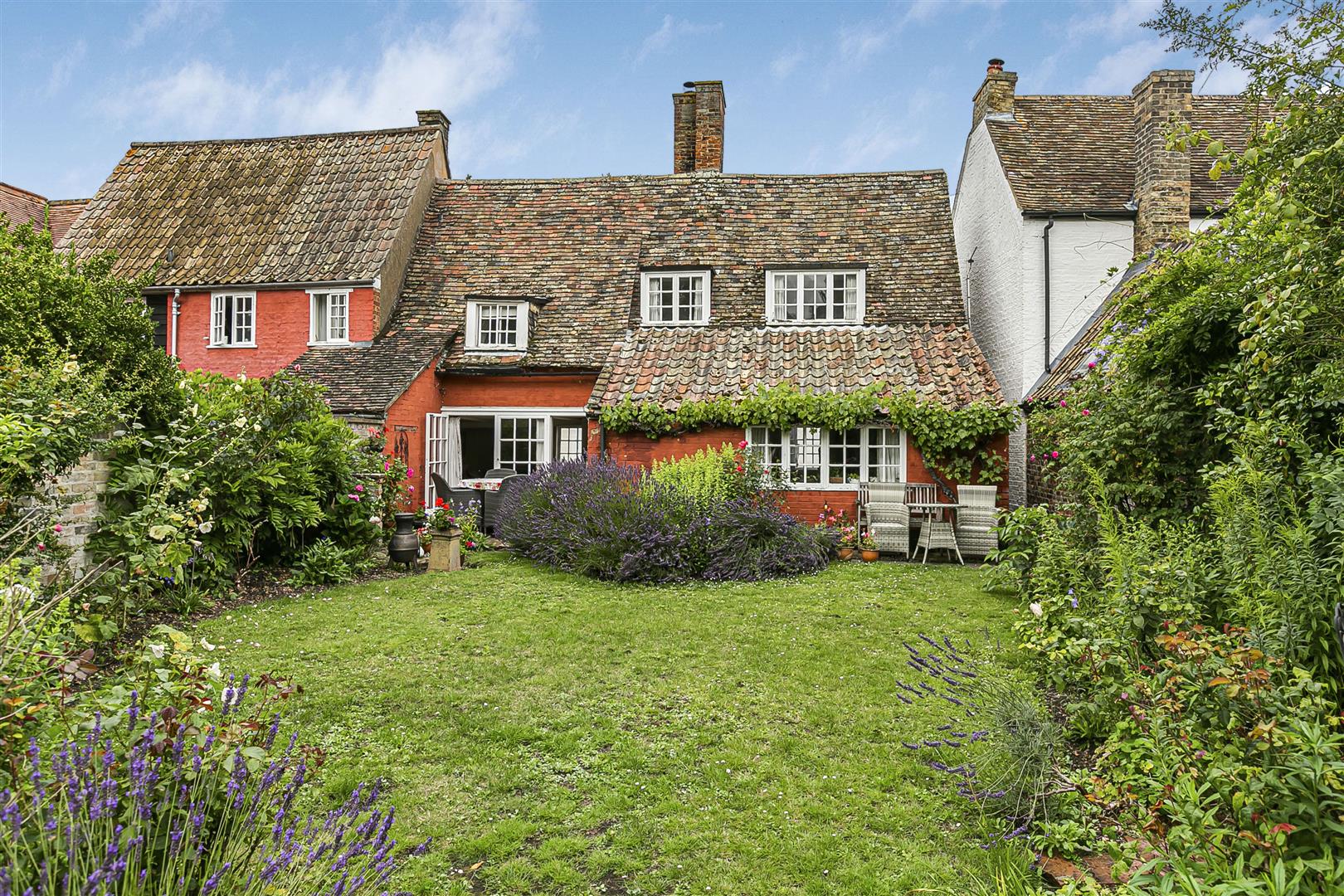 2 Bedroom for sale in Hemingford Grey Cheffins Cambridge Sales